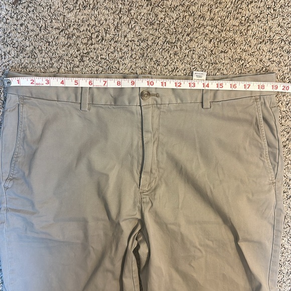 Vineyard Vines 9” Stretch Breaker Shorts Khaki Size 38 - Picture 4 of 7